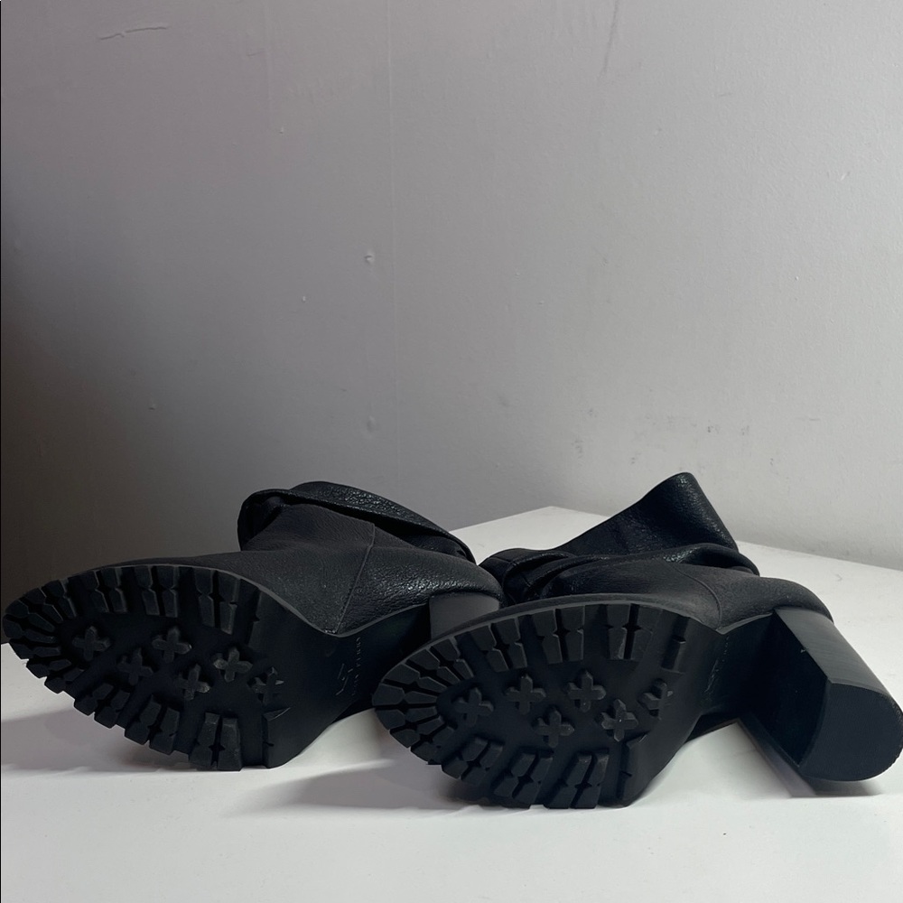 Katy Perry Collections Black Heeled Boots - Picture 6 of 9